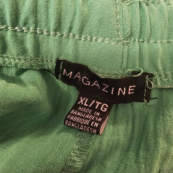 Green Magazine Women's Solid Basic Drawstring Shorts - Picture 3 of 8